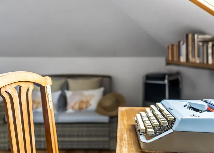 Piedade By Homie Canhas